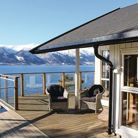 Two-bedroom Holiday In * Vangsnes